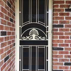 Decorative colonial door